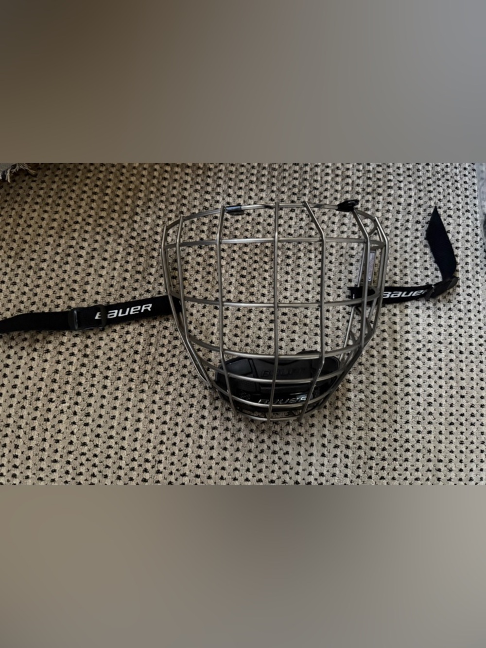 Bauer Profile 3 type B1, Silver Face Cage with Black Chin Cup Straps